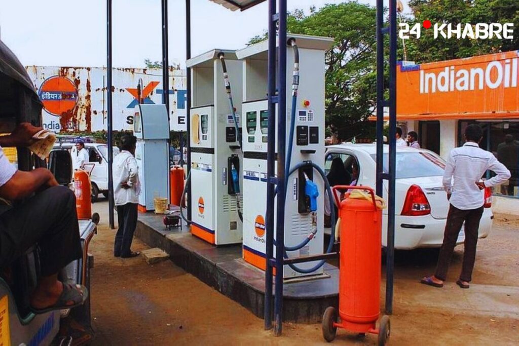 Price Decrease in Petrol & Diesel: मोदी सरकार ने दिया नया उपहार चुनाव से पहले पेट्रोल और डीज़ल के दामो पर की भारी घटौती गरीबो की मिली थोड़ी राहत