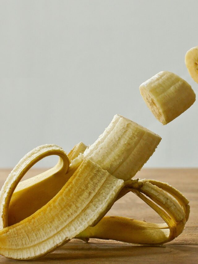 पुरुषों के लिए केला खाना बहुत फायदेमंद है, जानिए एक्सपर्ट से।
